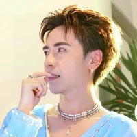 quang hùng