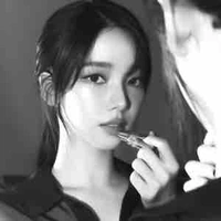 Yu Jimin (Y)