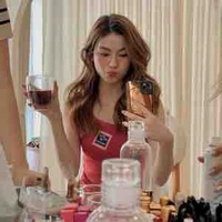 Prim Chanikarn ( y tá )