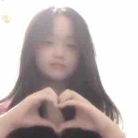 Nhỏ T/G nè mấy má:)))