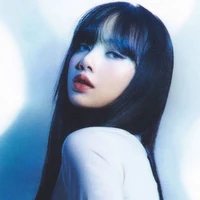 Kim lalisa "chị"