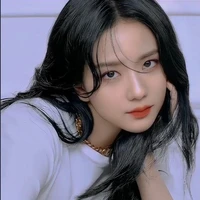 Kim Jisoo "cô"