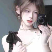 Nguyễn Ngọc Huyền Anh • Selena
