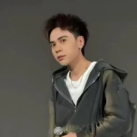 quang hồng💢