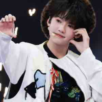 Trương Dịch Nhiên  " bạn nhỏ "