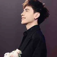 Quang Hùng
