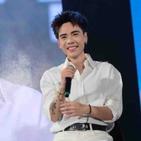 Quang Hùng 