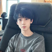 Dương Bác Văn/anh/