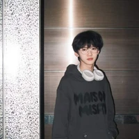 Trương Dịch Nhiên /m/