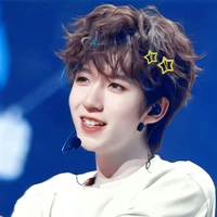 Hạ Tuấn Lâm /pé/