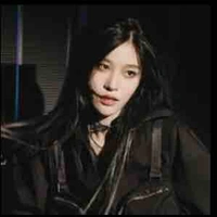 Vương dịch “Nàng ”