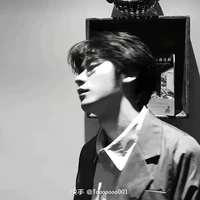 Leo Raphel | @leophra
