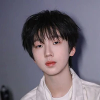 Nhiếp Vĩ Thần