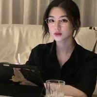 Astrid_tác giả của truyện