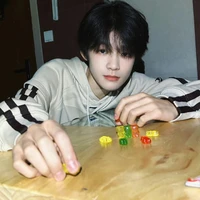 UôngTuấn Hy