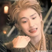 nhỏ Tg xà lơ, phất phơ .