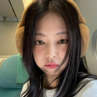 kim Jennie _em