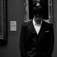 Lăng Dạ Kỳ Thiên