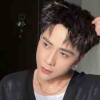 Quang Hùng