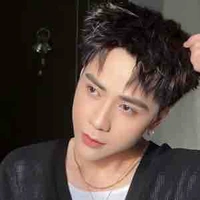 Quang Hùng