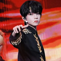 Vương Lỗ Kiệt_gã