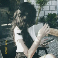 Trúc Như (chị gái của Ngân)