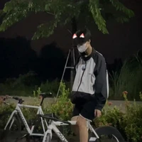 nhân vật bí ẩn :)