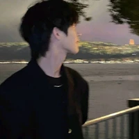 Chu Hàng/trợ lý Q.Hùng