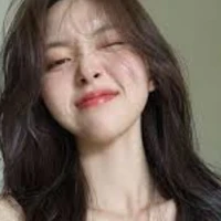  Dương Khả Ái 