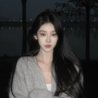 Kim Hoàng Mây