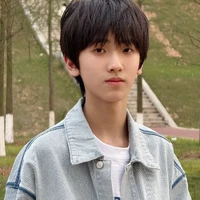 Tả Kì Hàm ( cậu )