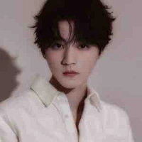 Vương Tuấn Khải