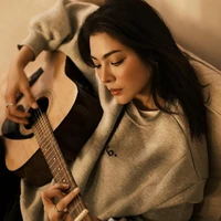 Faye (bạn cô)