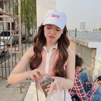 June(bạn cô)