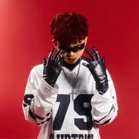Icy famou$