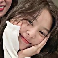 Kim Jennie (Em)