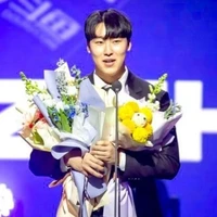 Kim Geonwoo _ HLE Zeka