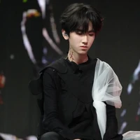 Tả Kì Hàm_hắn⁵