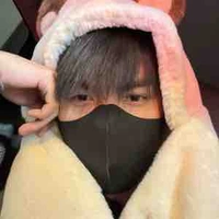 Bênh Gấu bên Gấu bế Gấu