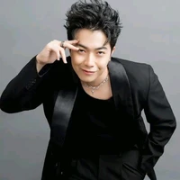 Cris Phan🎮(Phan Lê Vy Thanh)