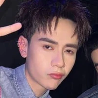 Quang Hùng