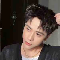 quang hùng