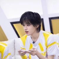 tống Á hiên