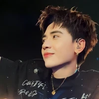 Quang Hùng