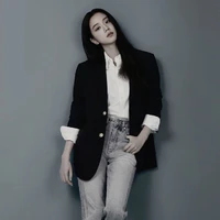 Jisoo Kim [Y]
