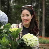 CHỊ THẮM