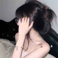 Linh( chị Rhy)