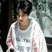 Vương Lỗ Kiệt_anh