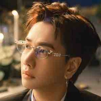Lou Hoàng 