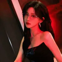 Vương Hiểu Giai - Chị